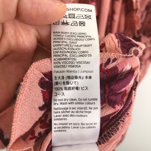 Topshop cold shoulder floral Romper pink medium - Picture 10 of 10
